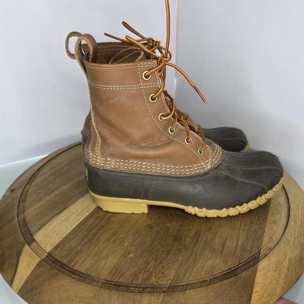 L.L. Bean Bean Boots Women's 8 Waterproof Leather Rubber‎ Duck Boots 6 Eyelet